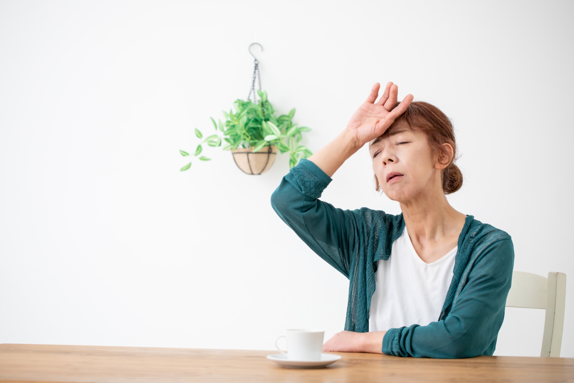 40代女性の更年期障害に関する画像