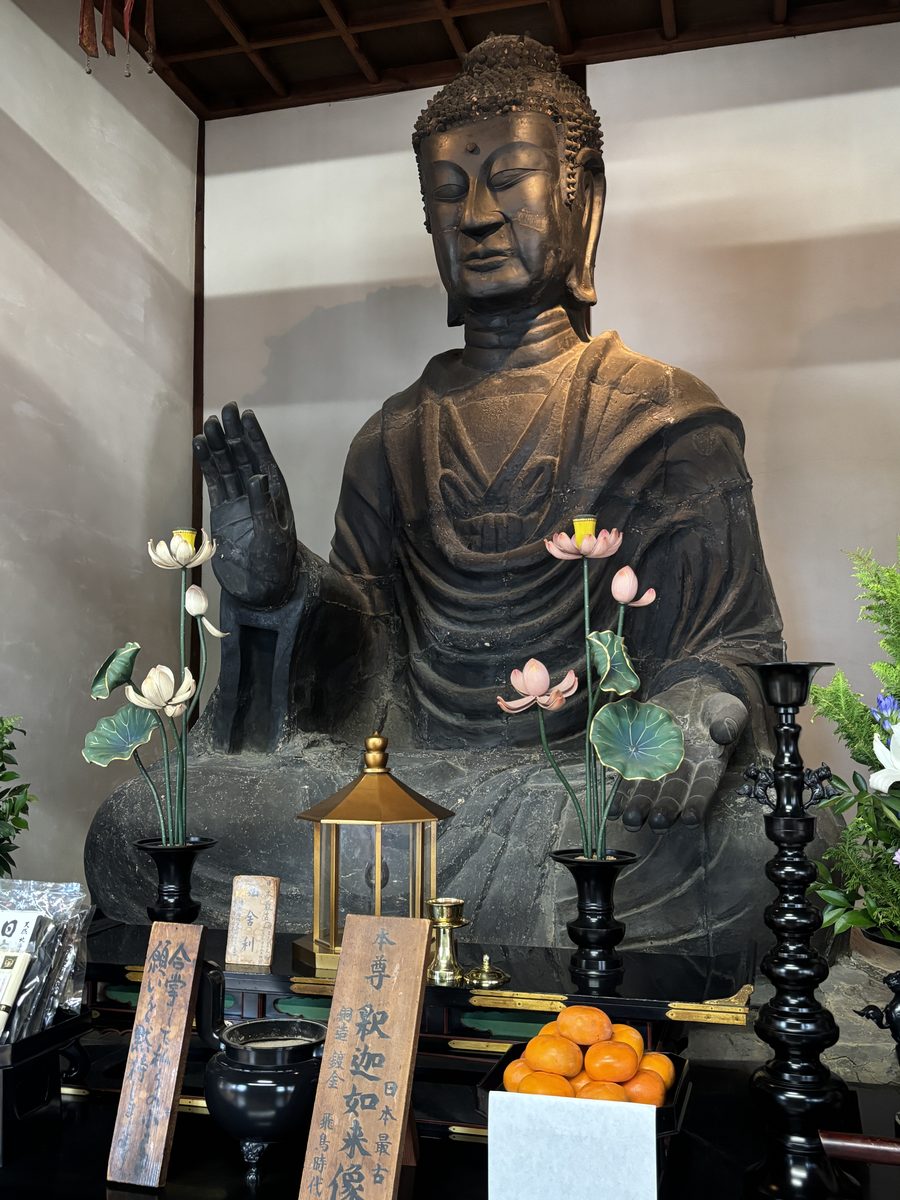 飛鳥寺の飛鳥大仏（釈迦如来坐像）
